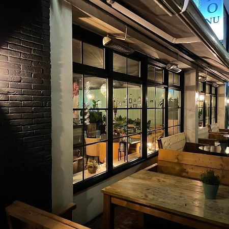 阿诺努餐厅酒店 东卡佩勒 外观 照片